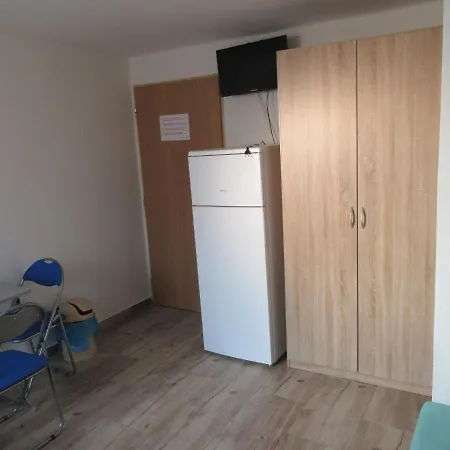 Dom Pri Poliklinike *