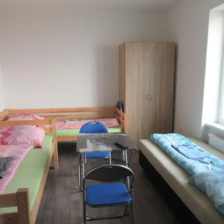 Dom Pri Poliklinike * Dolny Cepen